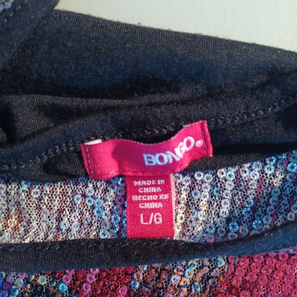 PRICEC DROP!! Bongo sequin top - Picture 6 of 6